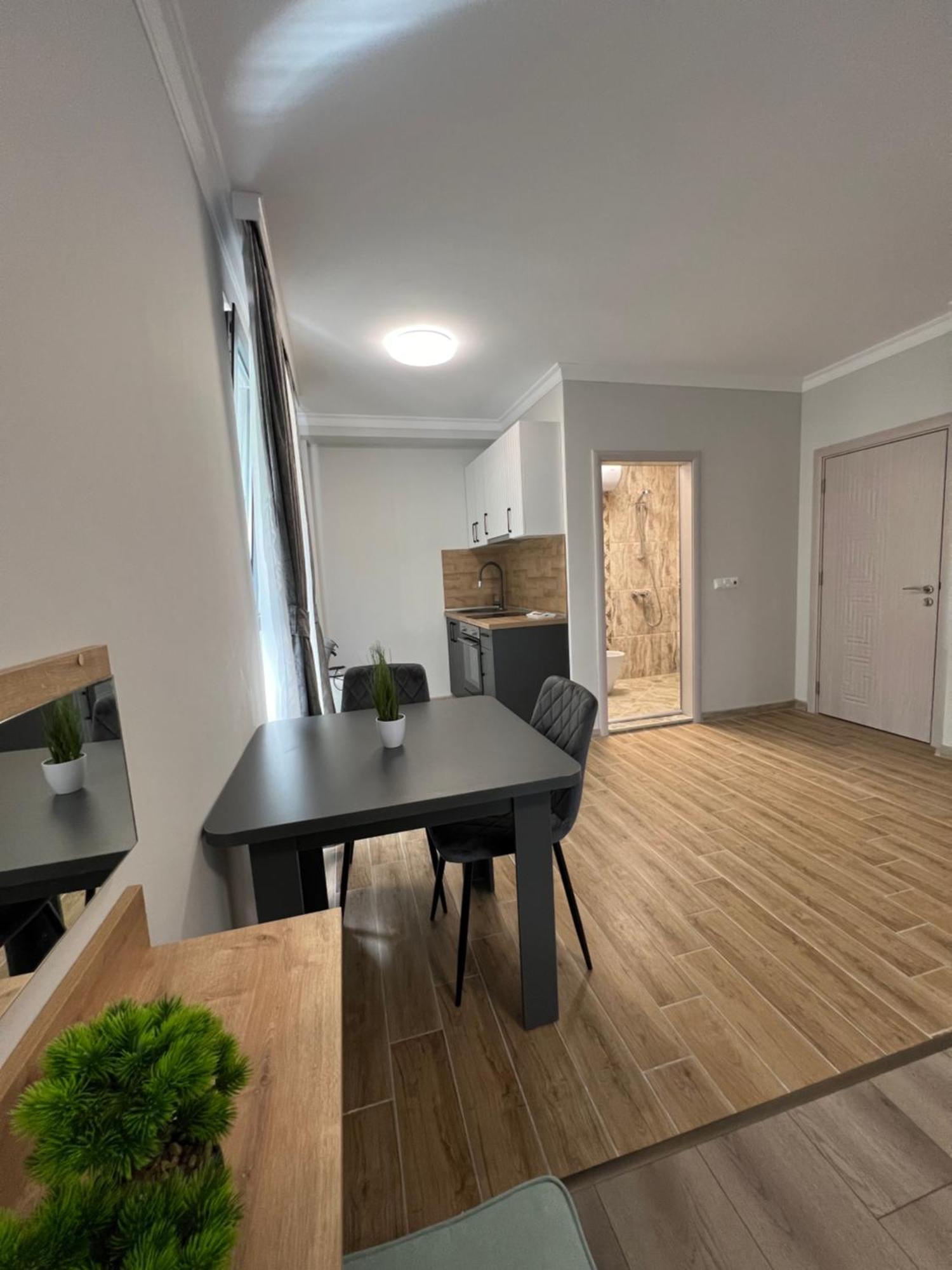 Green Park Apartments And Rooms For Guests Assenowgrad Exterior foto